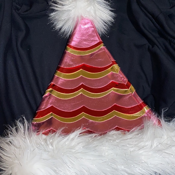 Santa hat - Picture 5 of 5